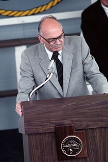 220px-Scott_Matheson_speaking_at_the_commissioning_ceremony_of_the_USS_Salt_Lake_City,_May_12,_1984